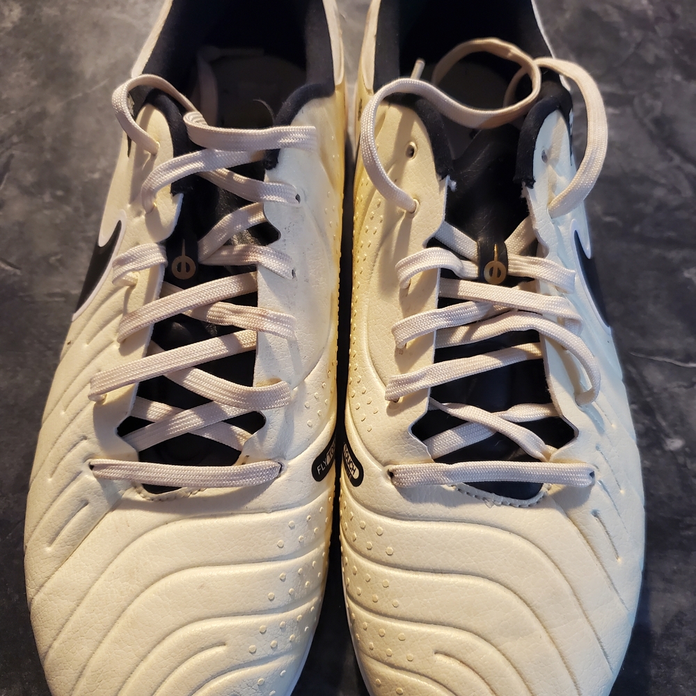 Nike Men's Turf Soccer Cleats